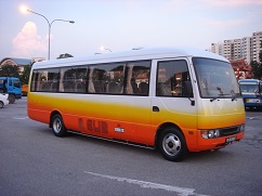 20 seater bus